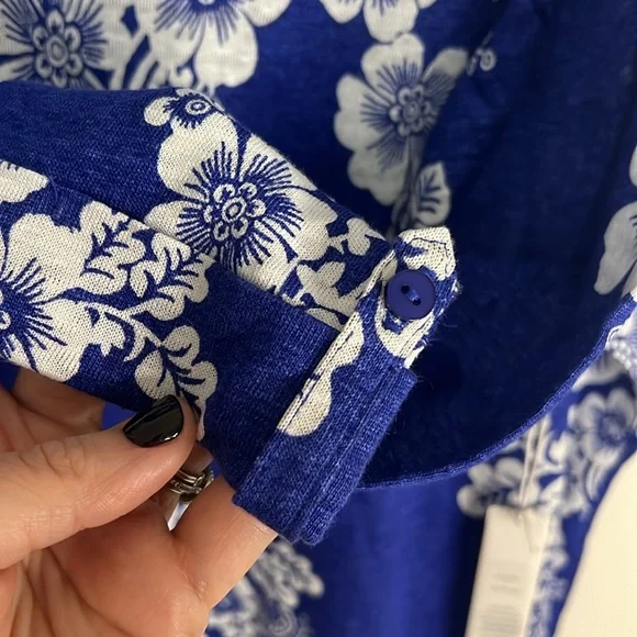 NWT Linen Blue and white floral blouse from Chicos. - Picture 2 of 4